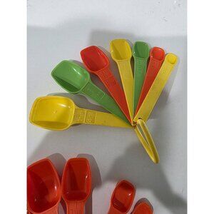 Vintage Tupperware Lot of 2 set of 7 complete & set of 6 Nesting Measuring Spoon